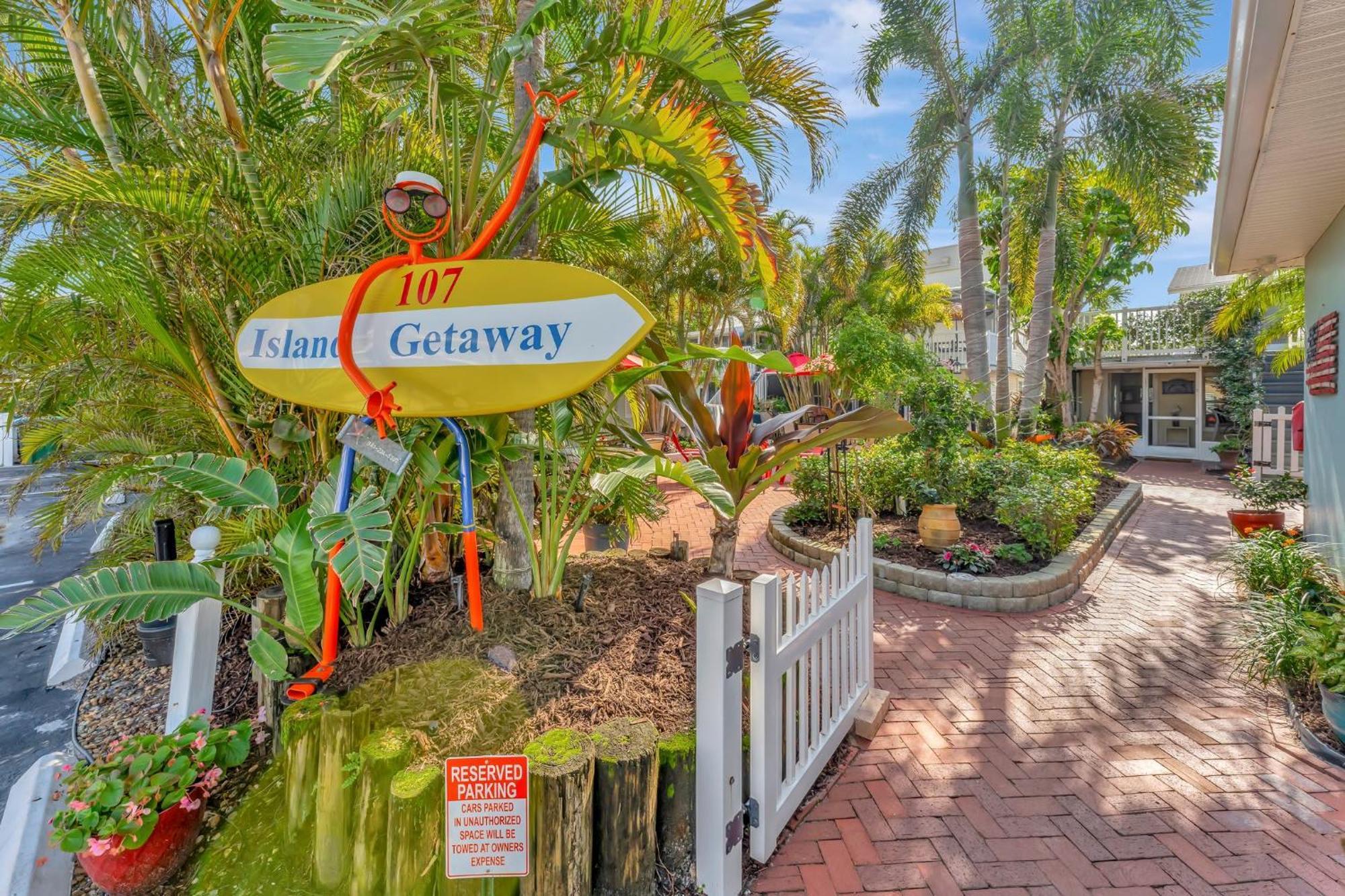 Paradise Cove At Island Getaway Bradenton Beach Exterior photo